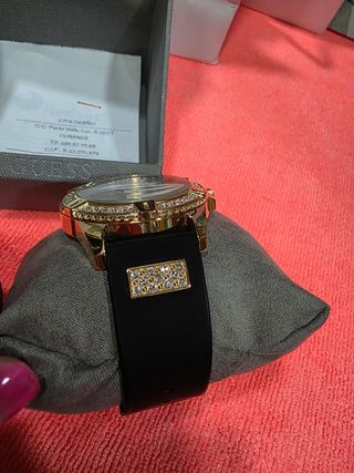 Reloj Guess Unisex Dorado