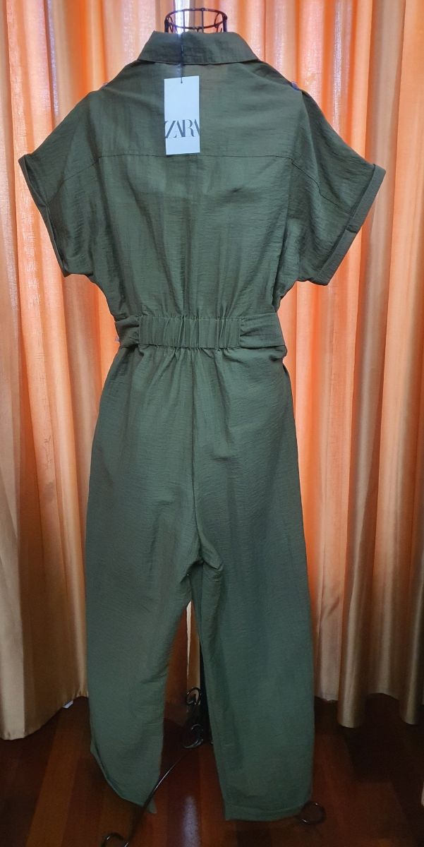 Mono Zara verde oliva - Talla L