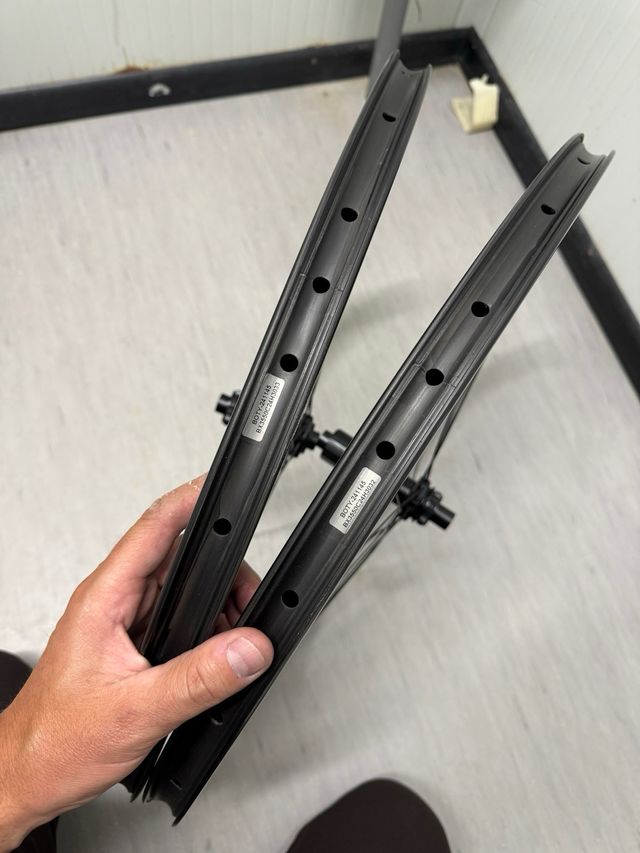 Llantas Princeton Carbonworks Peak 4550 NUEVO 