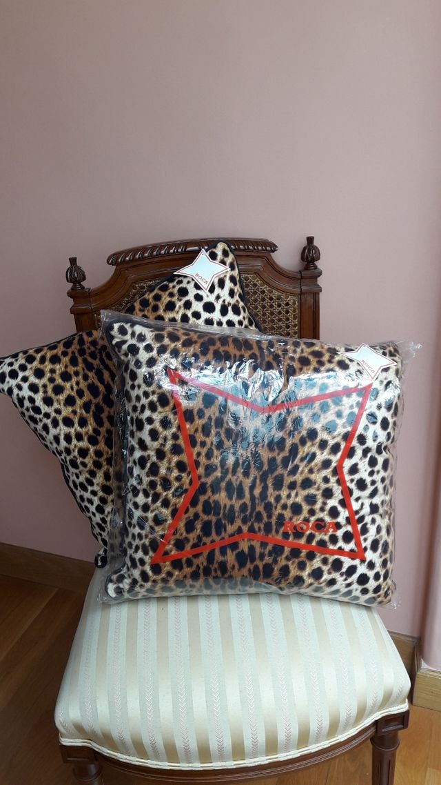 Pareja de cojines, Roca, El Corte Inglés.