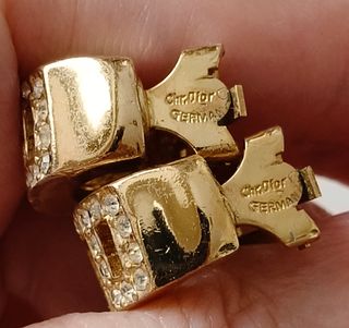 Pendientes Dior Monograma CD dorados con brillante