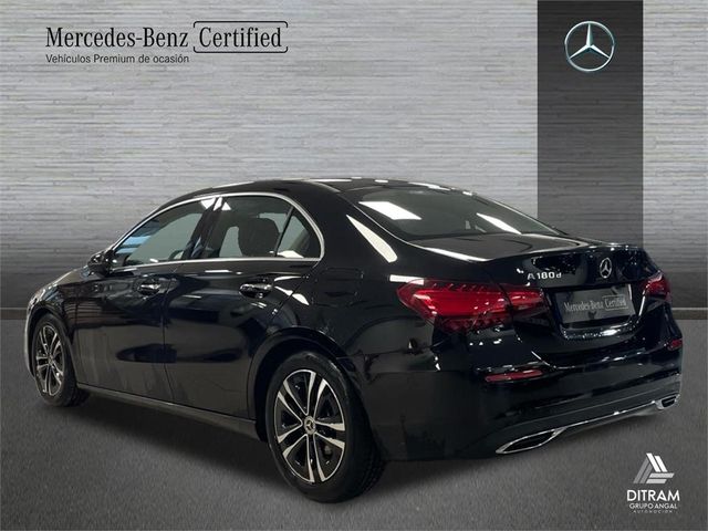 MERCEDES-BENZ Clase A 180 d Sedán
