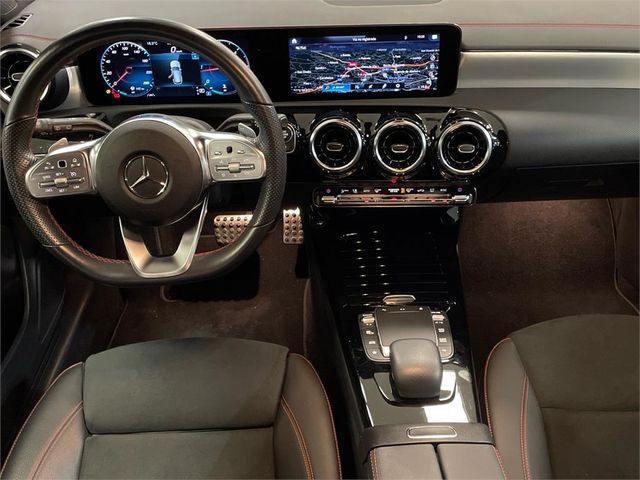 MERCEDES-BENZ Clase CLA 200 D DCT Shooting Brake