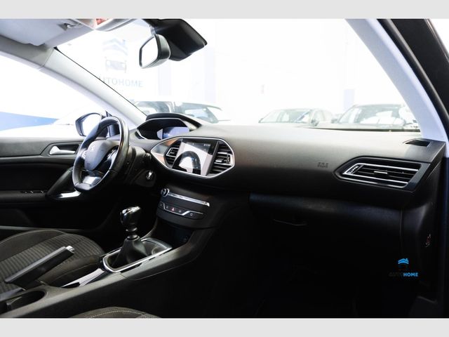 Peugeot 308 5p Allure Pack PureTech 110 S&S