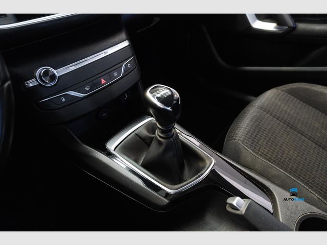 Peugeot 308 5p Allure Pack PureTech 110 S&S
