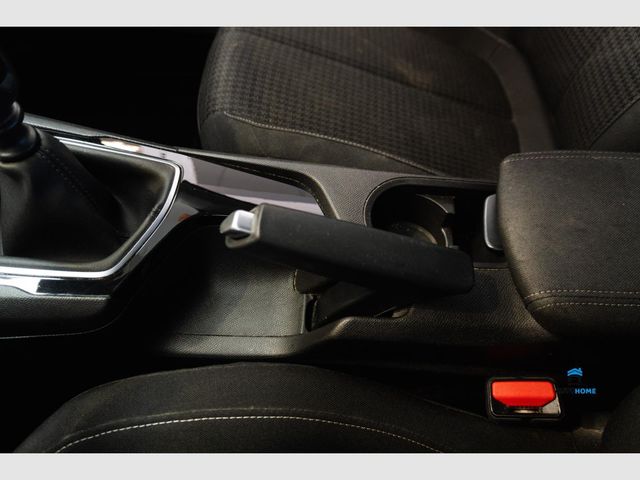 Peugeot 308 5p Allure Pack PureTech 110 S&S