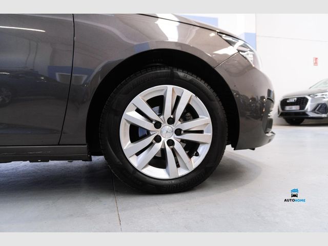 Peugeot 308 5p Allure Pack PureTech 110 S&S