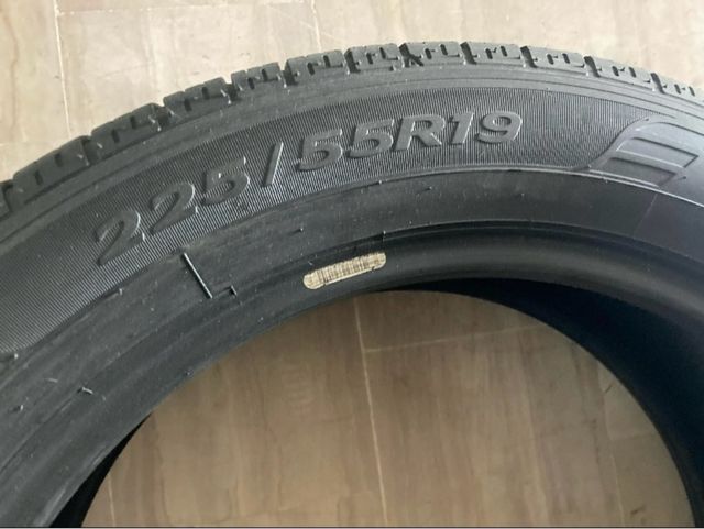 4 Pneumatici 225/55R19 Next