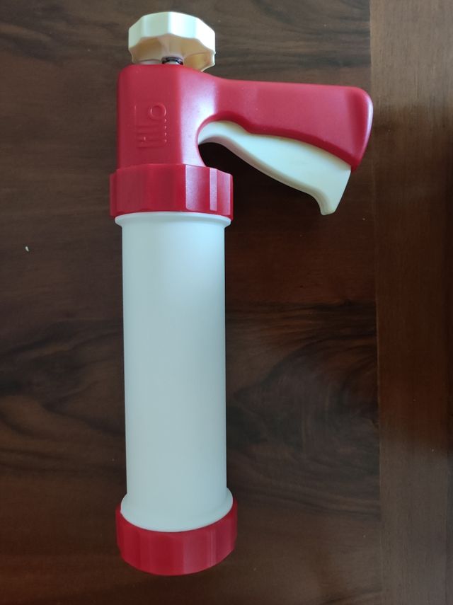 Lillo il biscottiere the biscuit maker