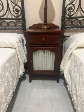 Mesilla noche madera marrón