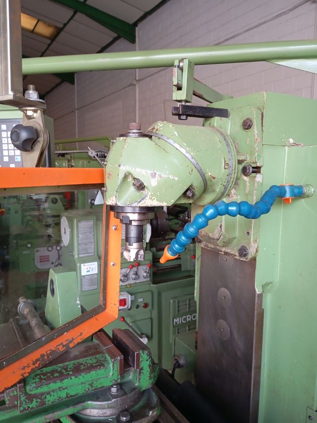 Fresadora Milko 35 Universal visualizada