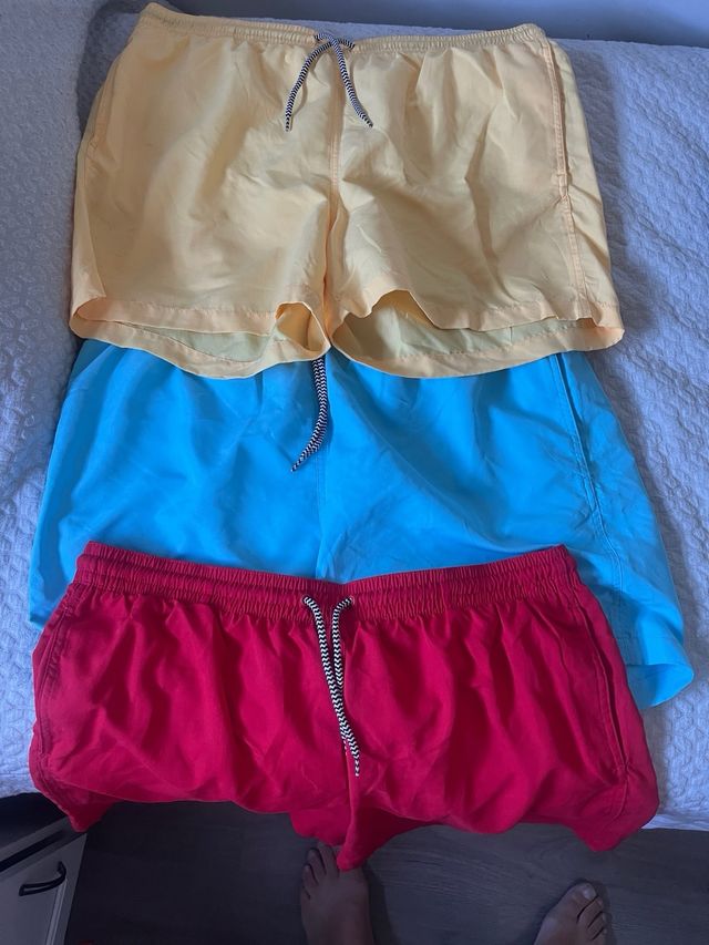 Bañadores Hombre 
1 bañador hackett
3 baña colores