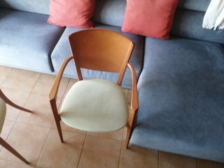 2 Sillas Caoba - Asientos Beige