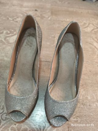 Tacones plateados brillantes 37