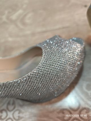 Tacones plateados brillantes 37