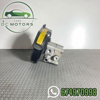 30865946 bomba de direccion volvo s40