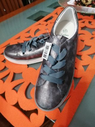 Scarpe Footflexx 39, nuove