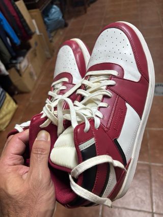 Zapatillas,zapatos y chanclas