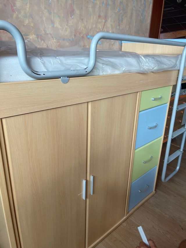 Cama alta infantil con armario!TRASNPORTE GRATIS!