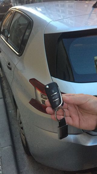 Llaves coche  sin mando y con mando