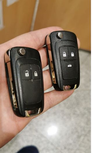 Llaves coche  sin mando y con mando