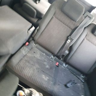 asiento trasero abatible 2+1 Peugeot Traveller