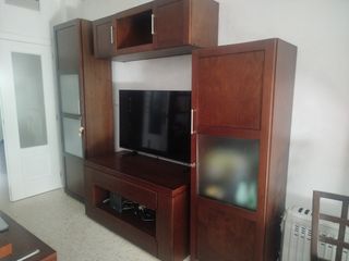 COMPLETO CONJUNTO DE MUEBLES DE MADERA PARA SALÓN 