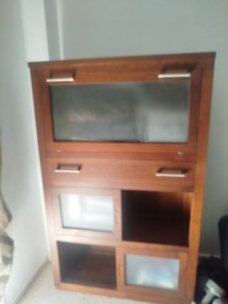 COMPLETO CONJUNTO DE MUEBLES DE MADERA PARA SALÓN 