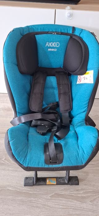 Silla coche AXKID contramarcha