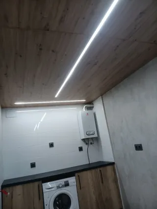 Caseta prefabricada blanca