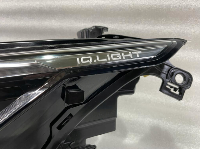 Faros LED IQ Volkwagen Golf 8