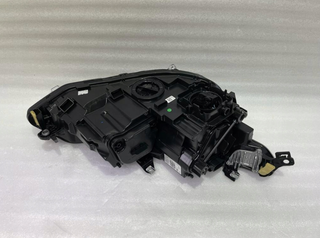 Faros LED IQ Volkwagen Golf 8 