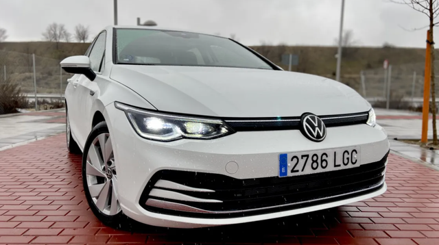 Faros LED IQ Volkwagen Golf 8