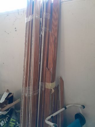Molduras de pino macizo
