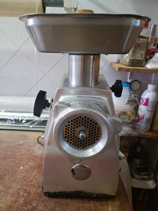 Picadora carne industrial usada