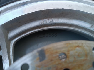 Llanta Otros delantera Peugeot V-Clic 50