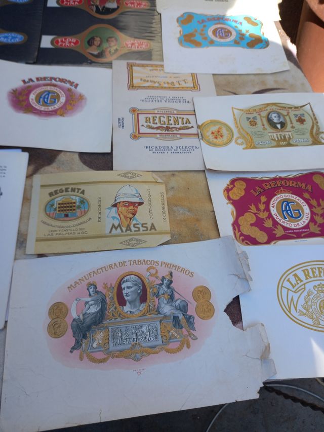 Carteles antiguos de tabaco