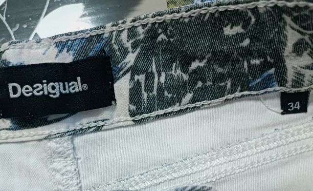 Pantalones Desigual estampados