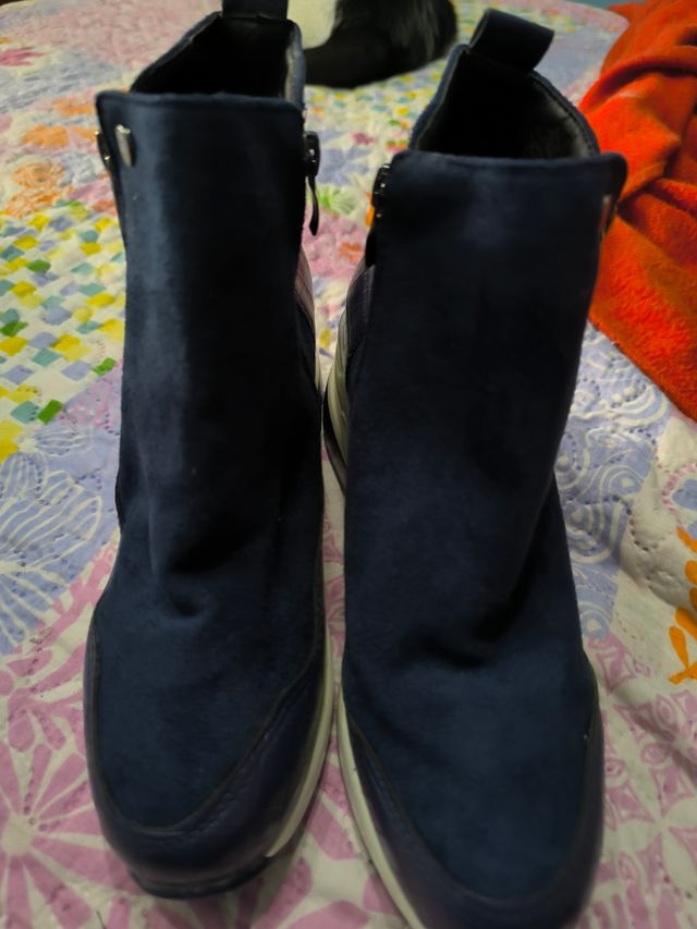 Botines azul marino antelina