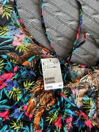 Top tirantes estampado tigre