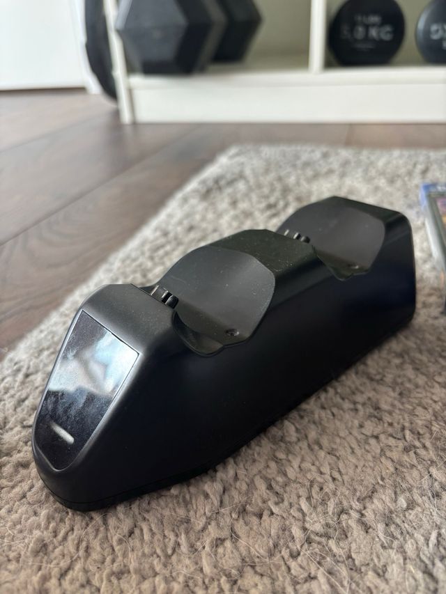 PS4 (PlayStation 4) + 6 juegos