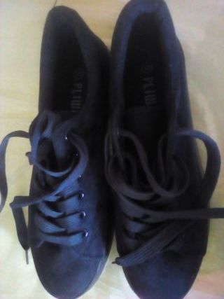 Zapatillas Pliuma azul oscuro