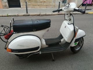 Vespa 200 clásica - ITV al día.neumaticos nuevos