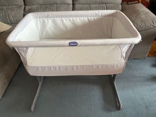 Minicuna Chicco Next2Me Gris