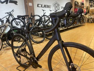 CUBE ATTAIN C:62 RACE