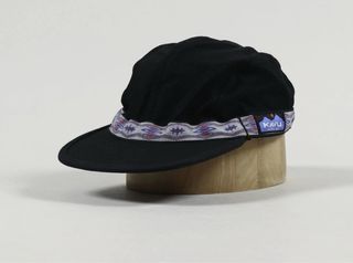 Gorra Kavu Strapcap negra multicolor