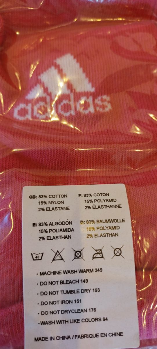 Camiseta Real Madrid niña talla 11-12.