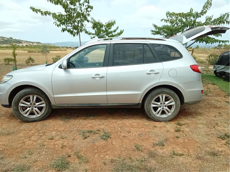 Hyundai Santa Fe 2011 - foto 1