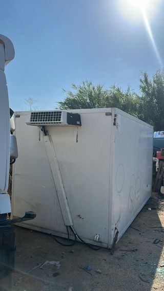 Caja frigorífica camión, Caja Cerrada camion
