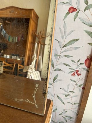 Espejo antiguo con diseño